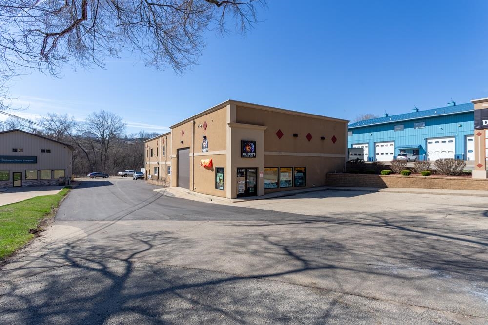 3350 Center Grove Drive