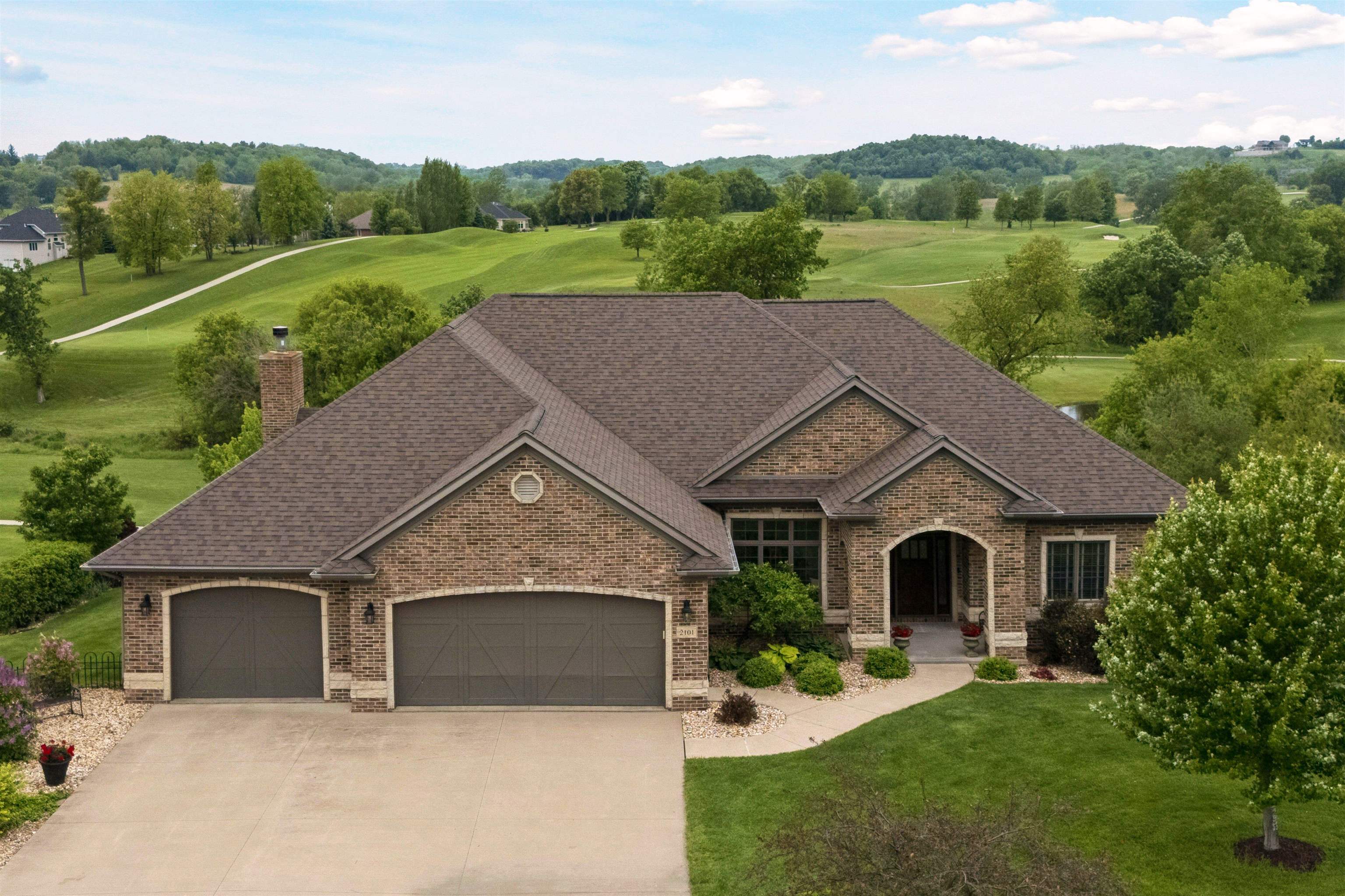 2101 Wedgewood Drive