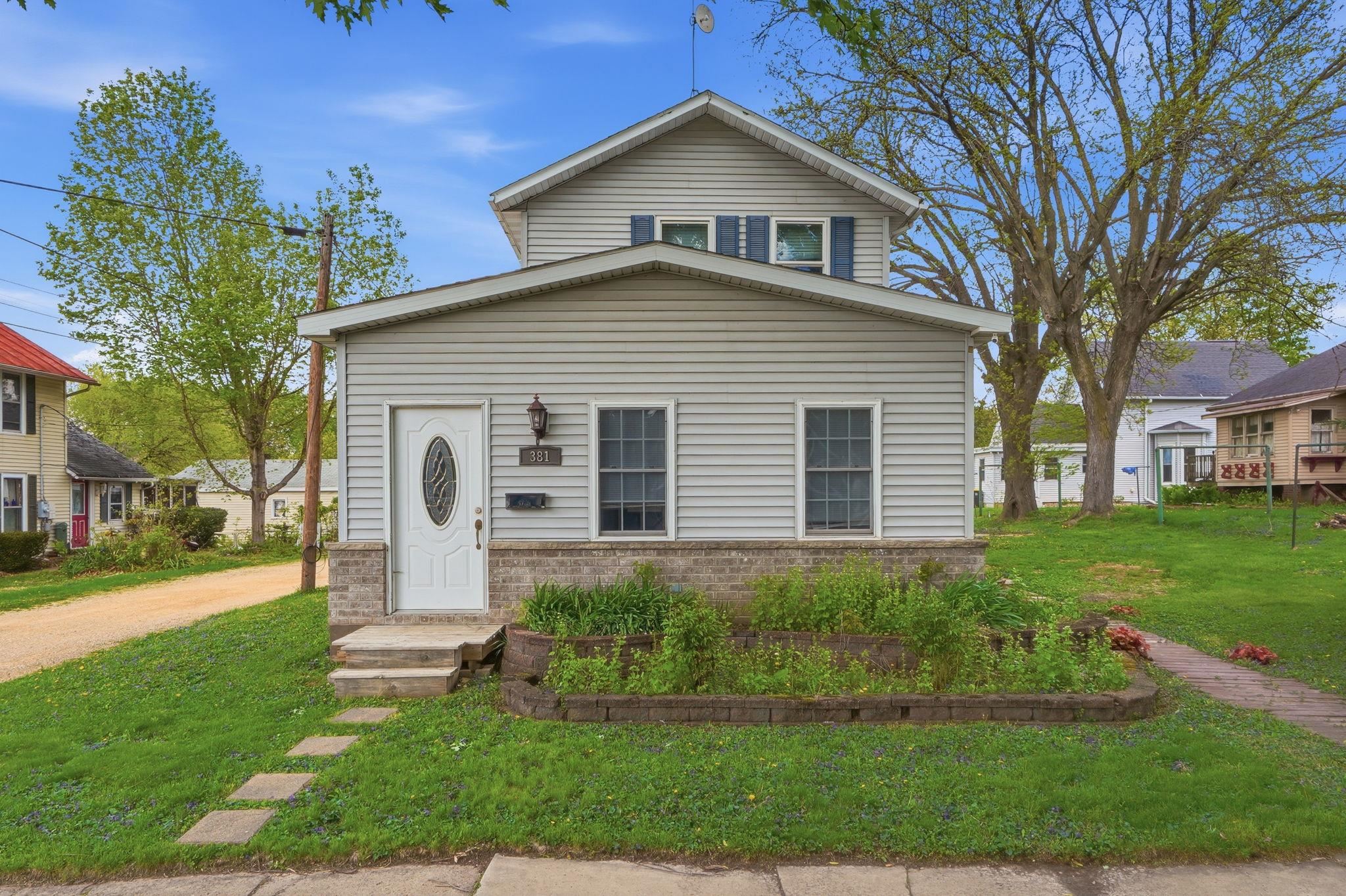 381 Sherwood Avenue