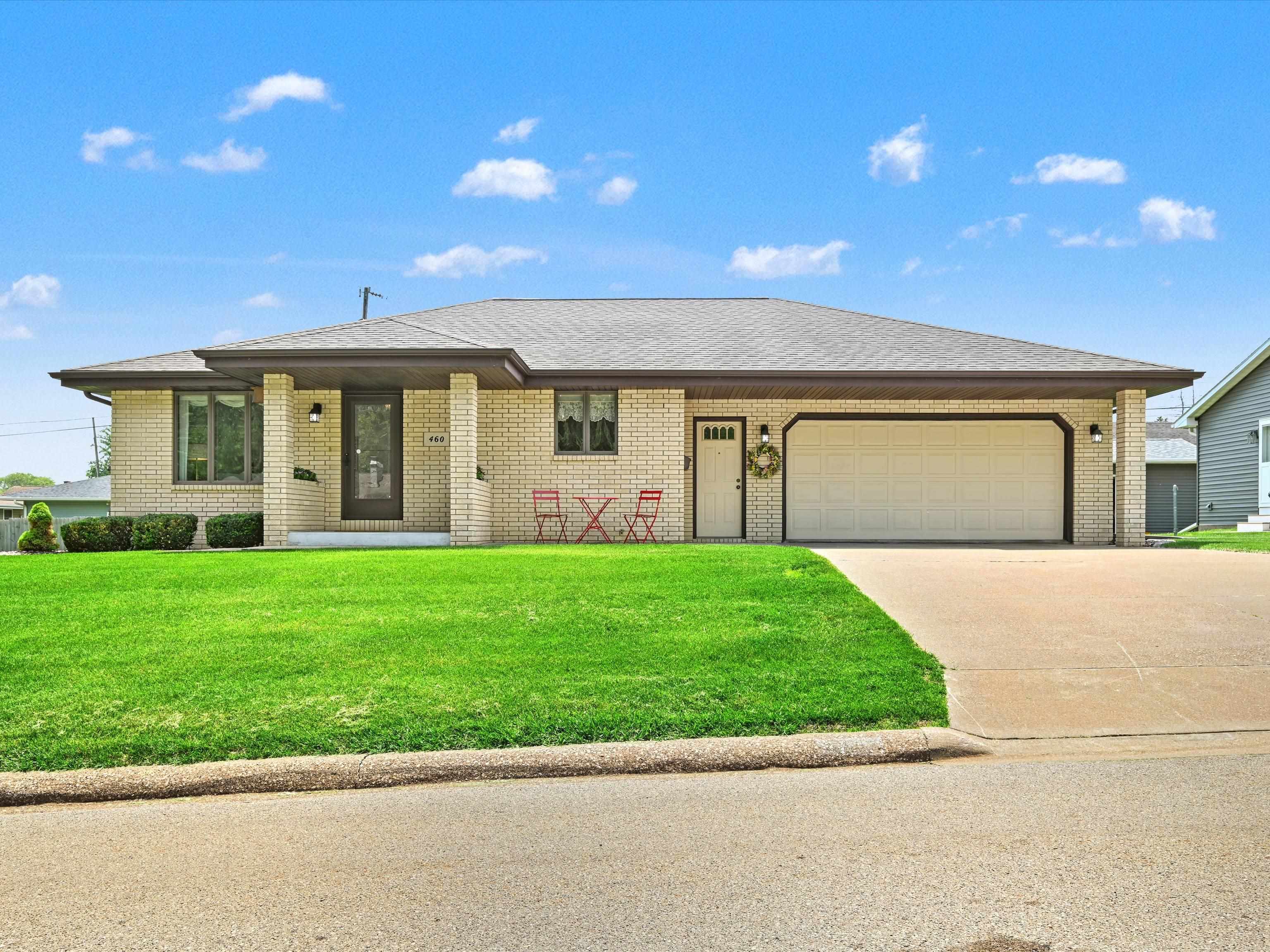 460 Apple Street