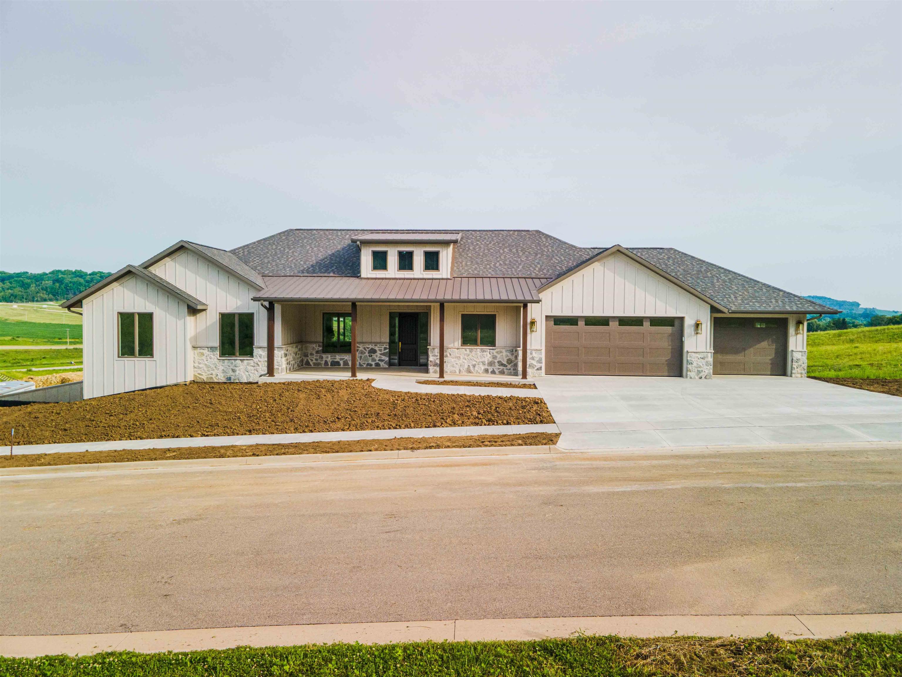 8644 Ebony Drive