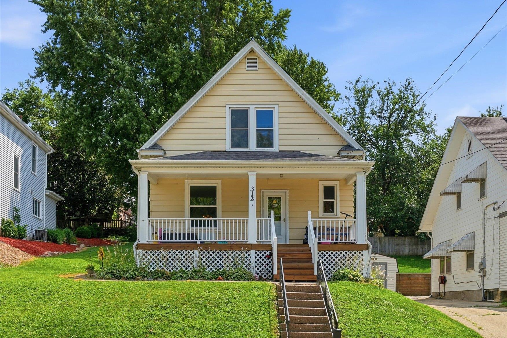 312 Lowell Street