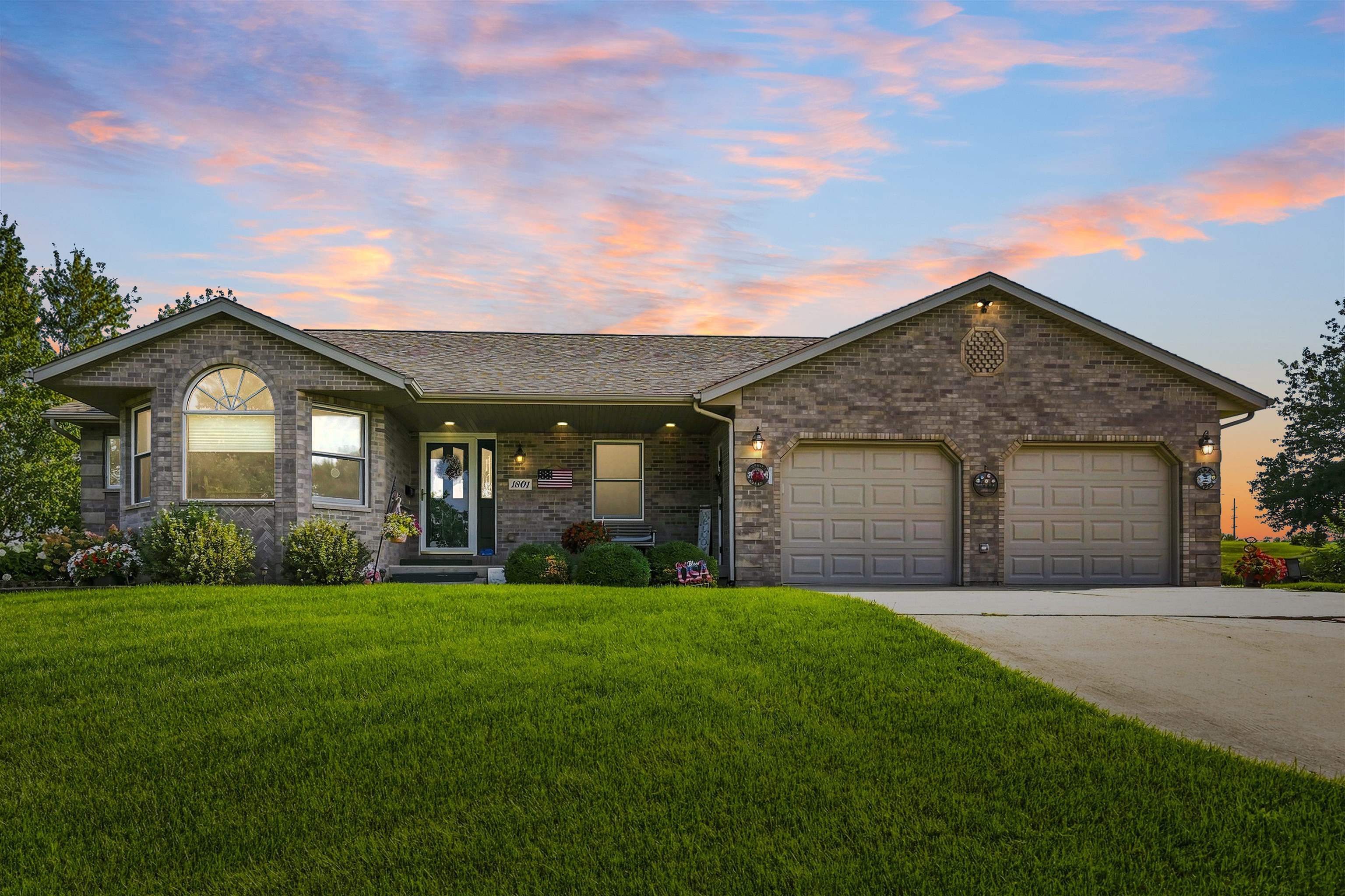 1801 Swagosa Drive