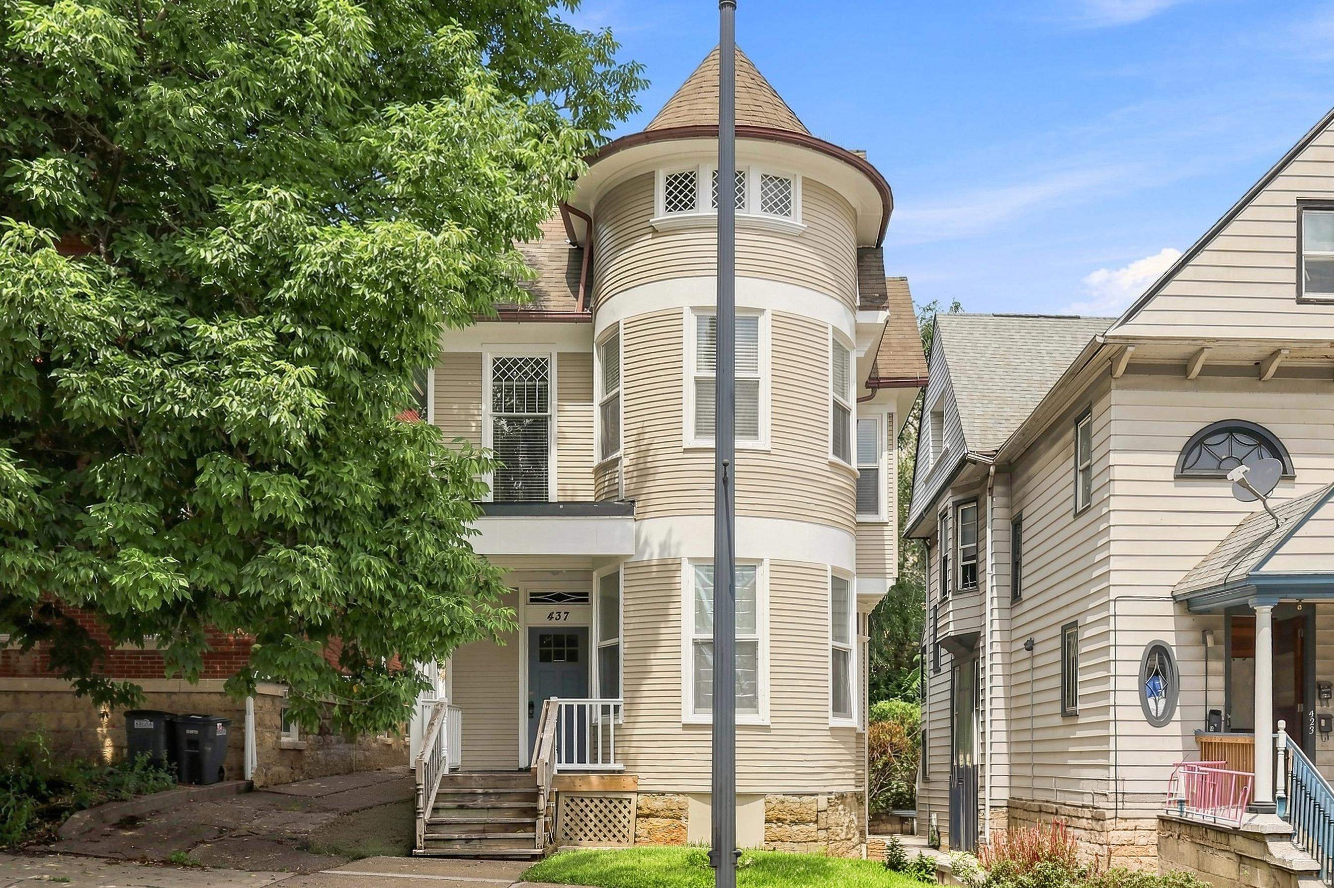 437 Loras Boulevard